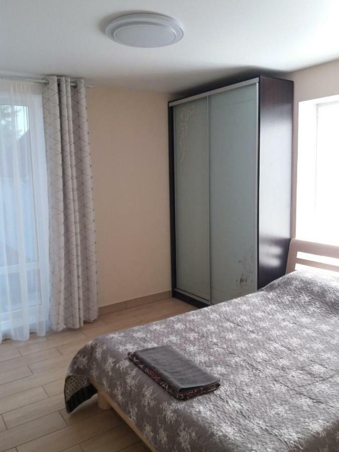 Apartamento 105 Khmelʼnytsʼkyy Exterior foto